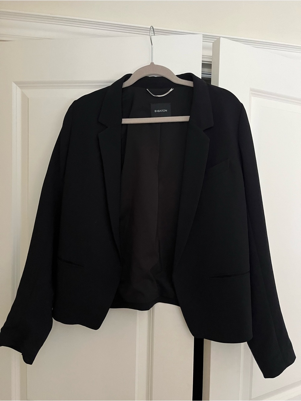 Aritzia Babaton Black Tailored Open-Front Blazer
